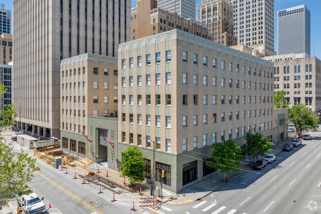Building Photo - Arco