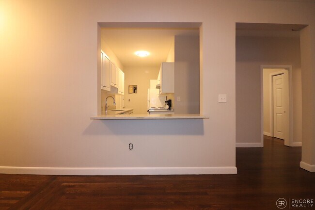 Building Photo - 11 Stearns Rd