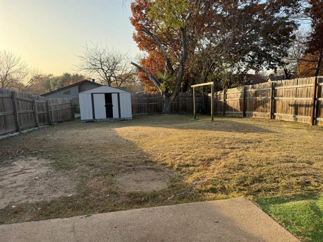 Building Photo - 707 Southwood Cir