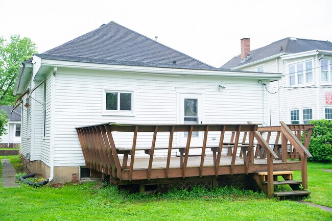 Building Photo - 44 E Stimson Ave