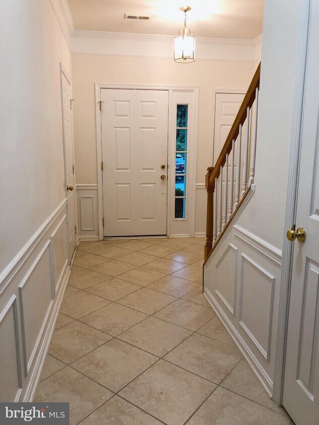 Foto principal - 1147 Cypress Tree Pl