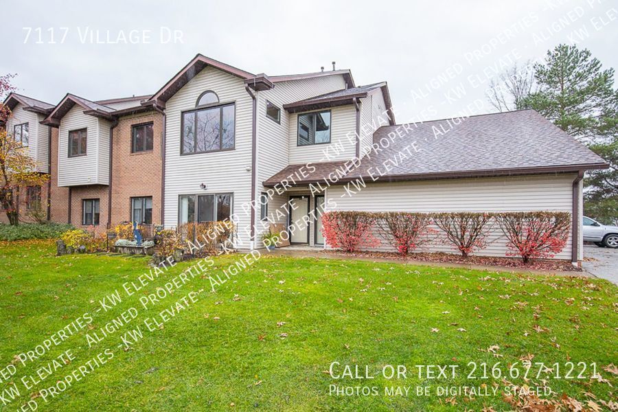 Foto principal - 7117 Village Dr