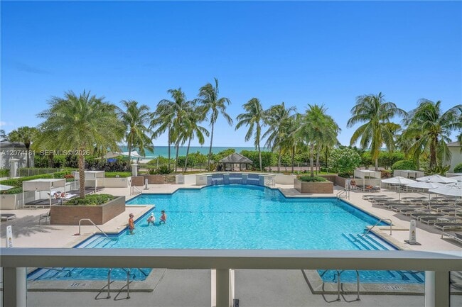 Building Photo - 4775 Collins Ave