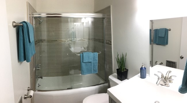 Bath - 14718 W Magnolia Blvd