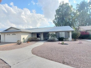 Building Photo - 5041 E Mesquite Wood Ct