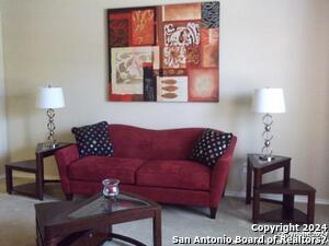 Foto del edificio - 646 Daisy Crossing