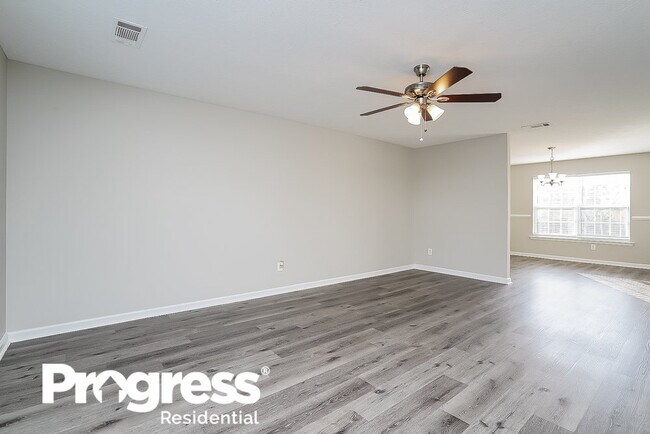 Building Photo - 128 Berele Shepsele Ln