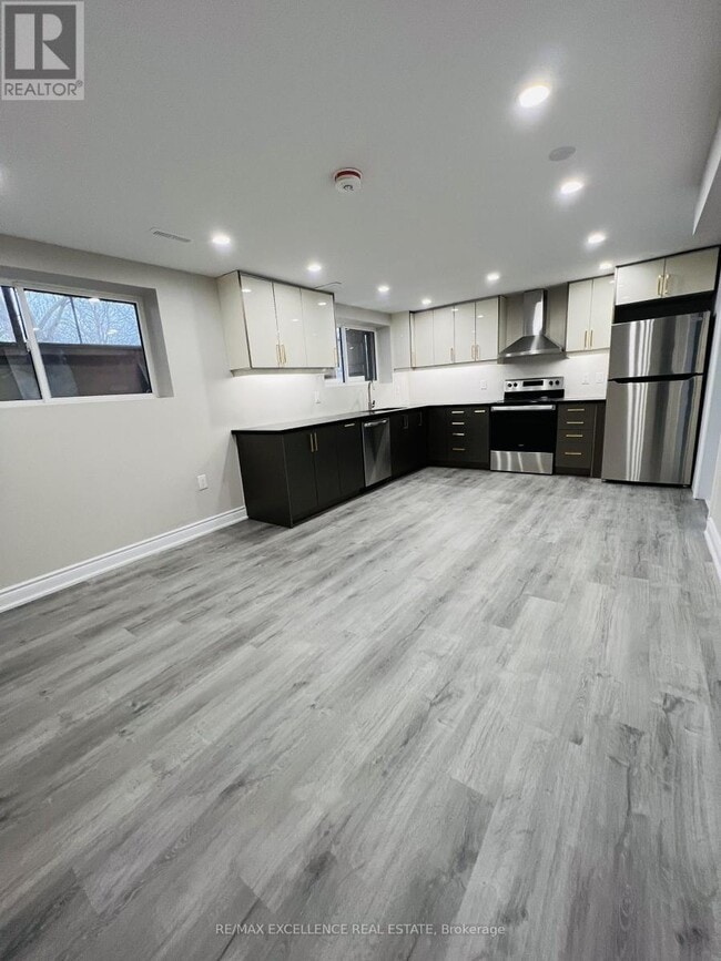 Building Photo - 104 Meredith Dr