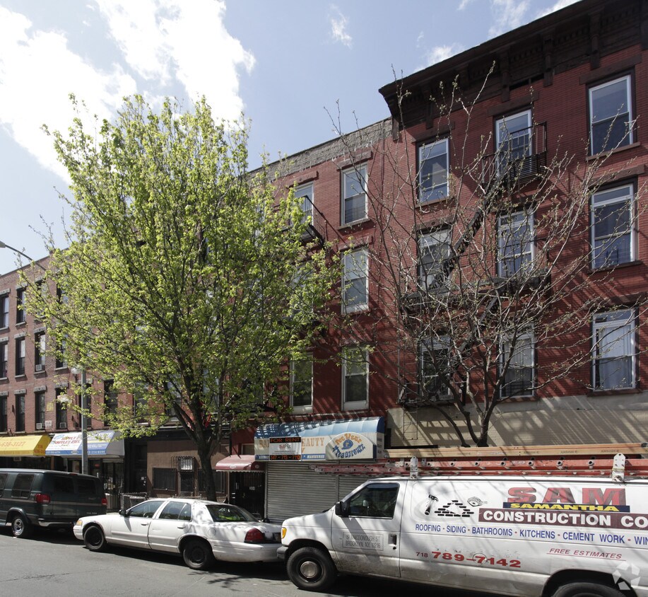 Primary Photo - 304 Tompkins Ave