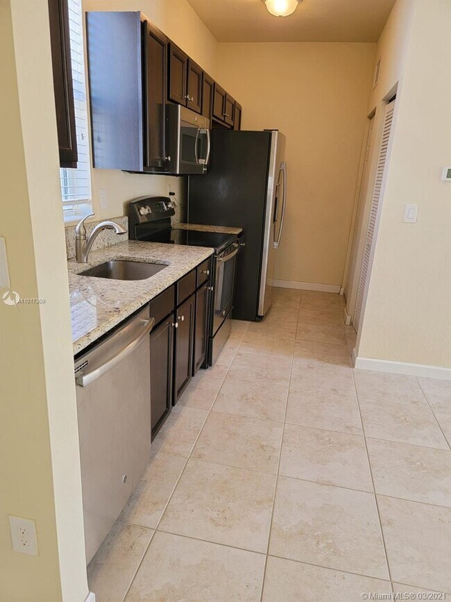 Foto del edificio - 17186 SW 93rd St