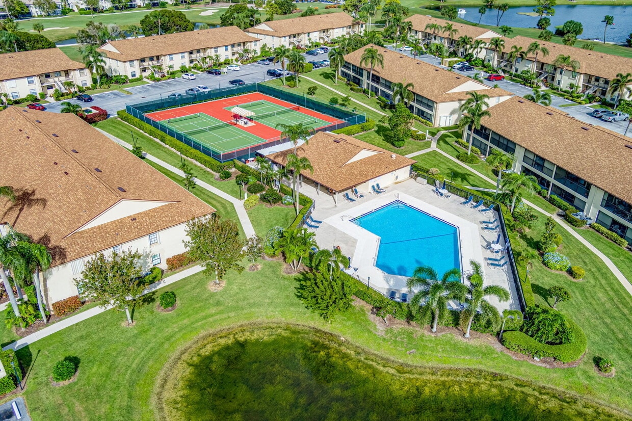 Foto principal - 202 Pinecrest Cir