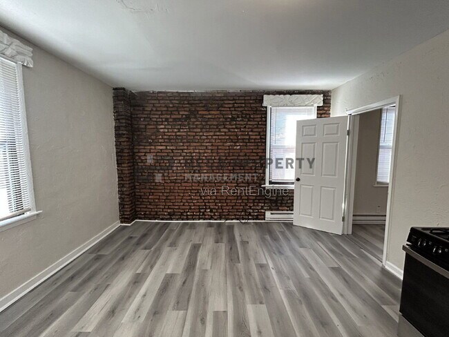 Foto del edificio - 205 Schirmer St