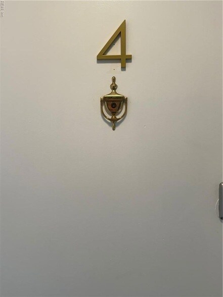 Foto del edificio - 9654 Selby Pl