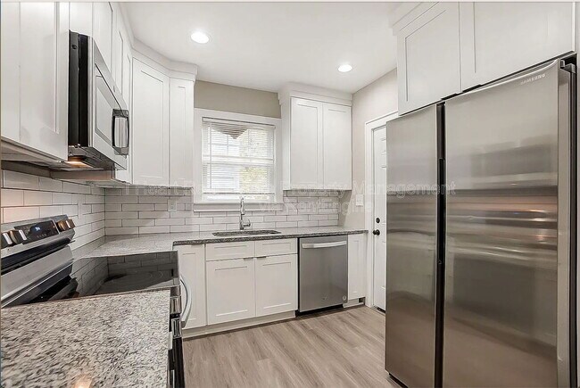 Foto del edificio - 99 N Harris Ave