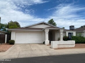 Building Photo - 510 W Fellars Dr