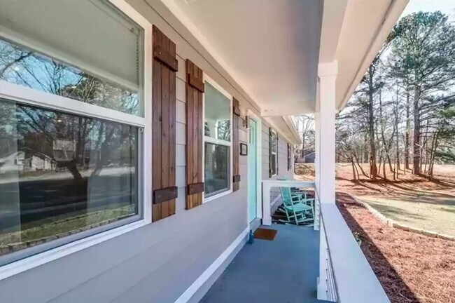 Foto del edificio - 3 Bed 2 Bath in Snellville!