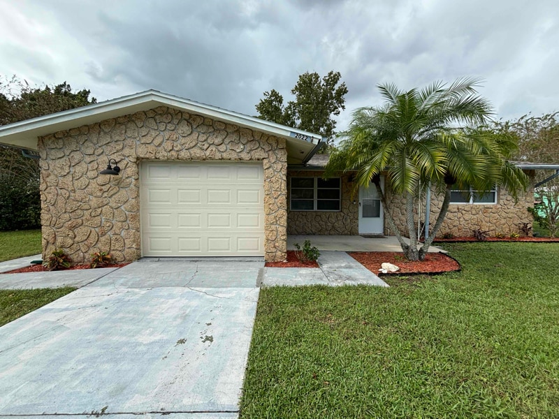 Primary Photo - 2022 Royal Palm Dr