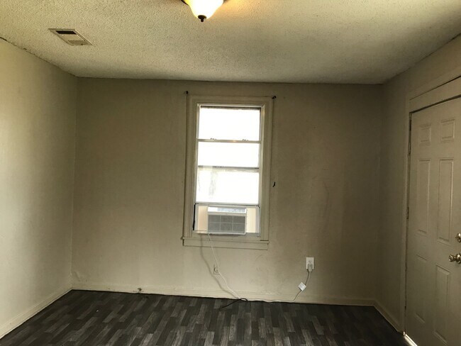 Building Photo - 32 Kent - Alexandria, off Rapides Ave