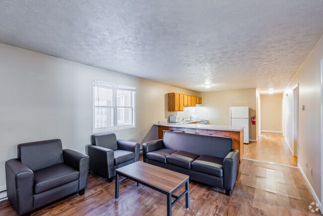 5BR ,1,5BA-1.450SF - Crimson Hawk Housing