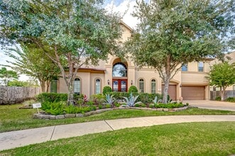 Building Photo - 2914 Cotswold Lane