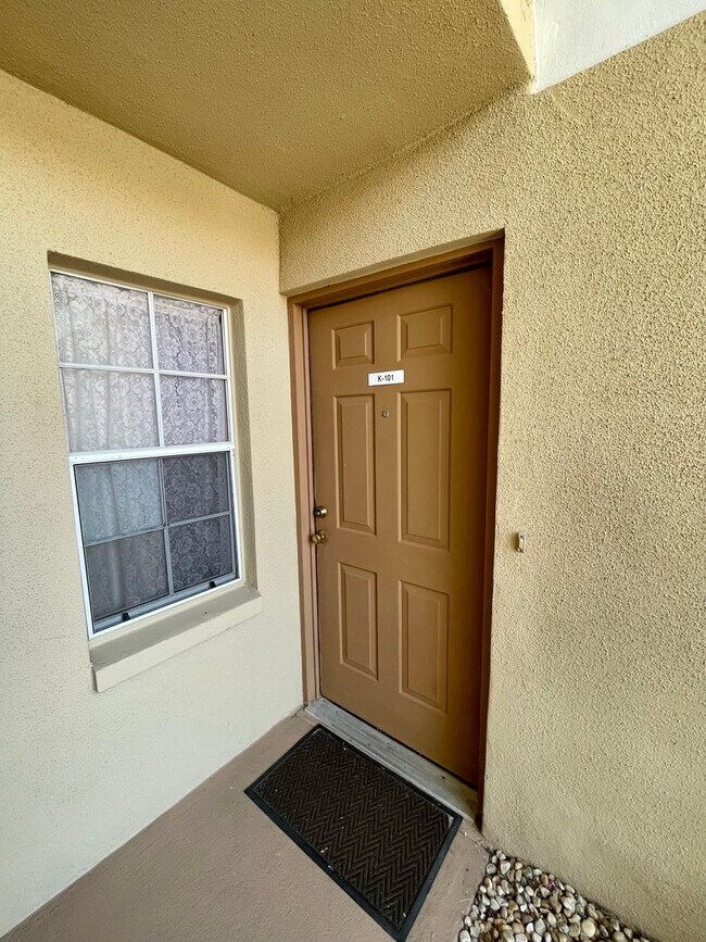 Foto del edificio - 1664 Sunny Brook Ln