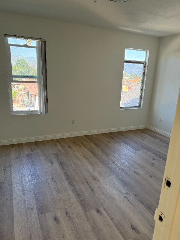 Foto del edificio - 2470 New Ave