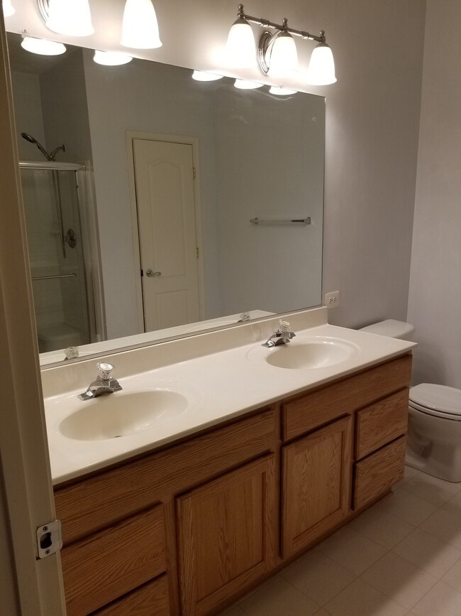 Master Bathroom - 5920 Great Star Dr
