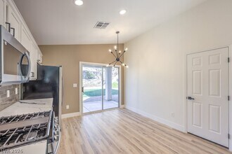 Building Photo - 3227 Velvet Rose St