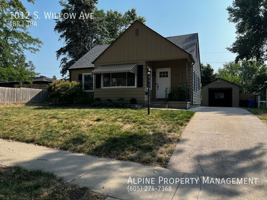Primary Photo - 4 Bed/3 Bath Single Family Home For Rent!