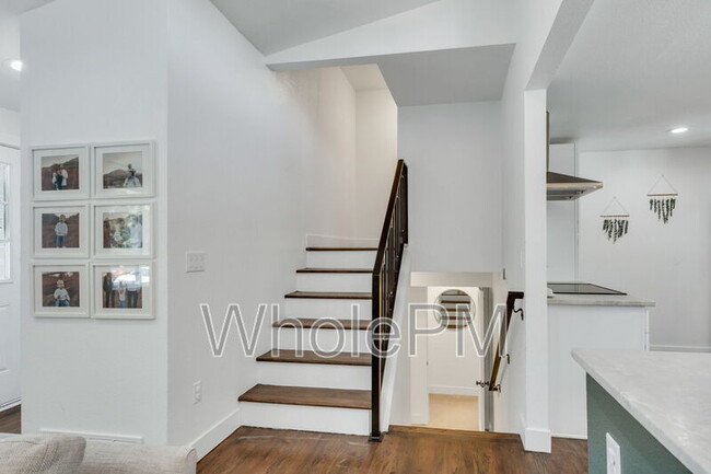 Foto del edificio - 6029 Oak St