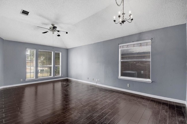 Building Photo - 16908 Ardisia Dr