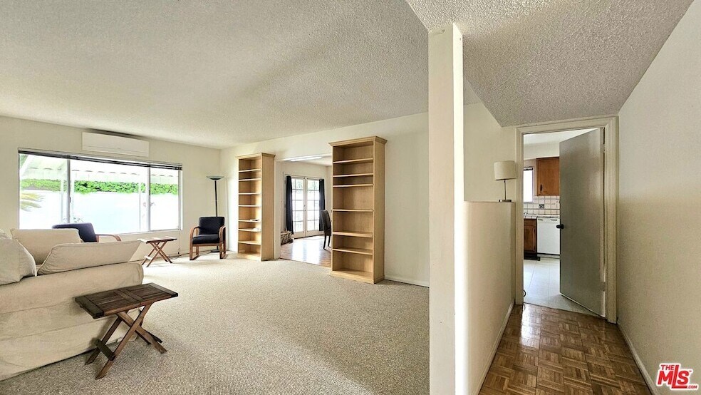 Photo - 4725 Purdue Avenue Unit