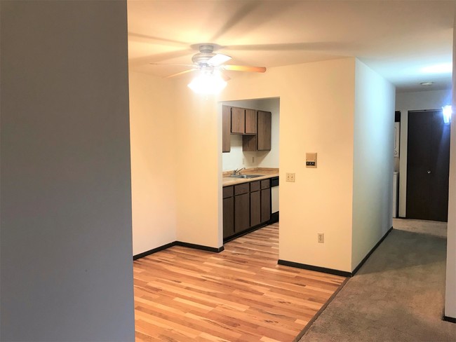 Building Photo - 2417 Chalet Gardens Ct