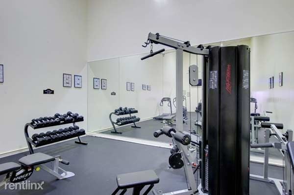 Foto del edificio - 5010 Grove W Blvd