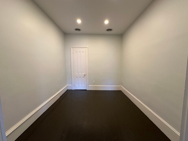 Bedroom - 25 Main St