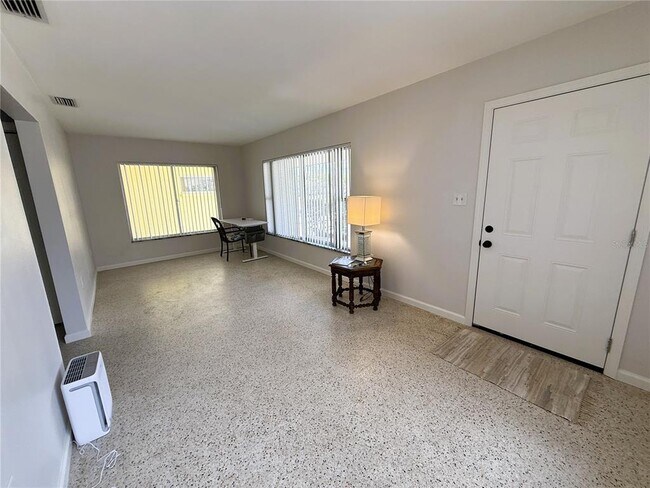 Foto del edificio - 14017 W Parsley Dr