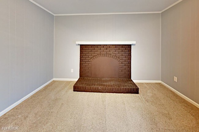Foto del edificio - 6800 Barcliff Dr