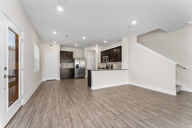 Foto del edificio - 4758 Kissimmee