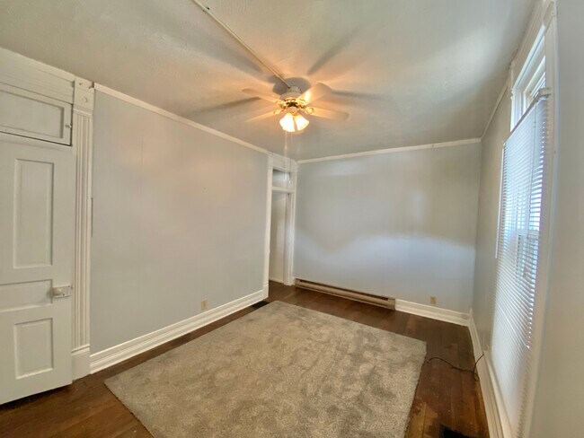 Foto del edificio - 401 Gray Ave