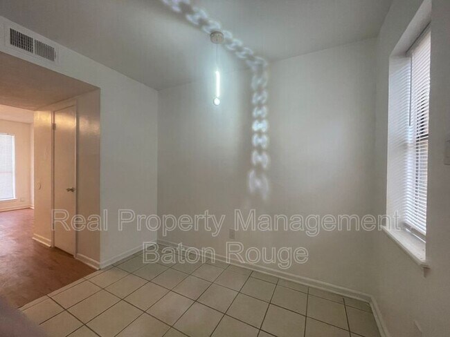 Foto del edificio - 1511 Cristy Dr