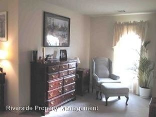Building Photo - 4 br, 3.5 bath House - 16077 Olmstead Lane