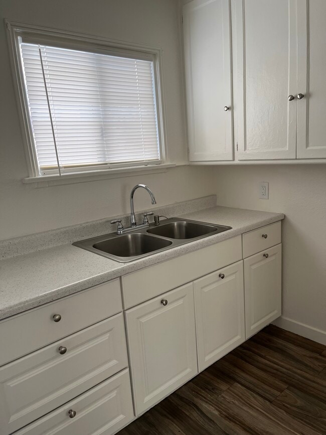 Building Photo - 16016 S Harvard Blvd