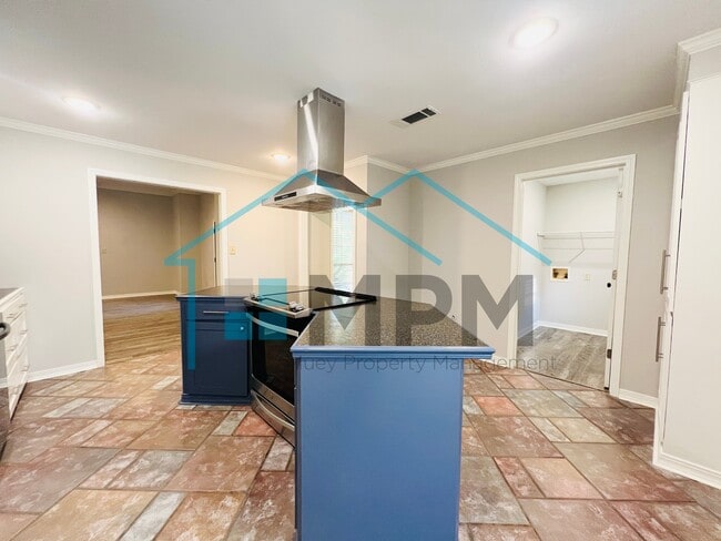 Building Photo - 212 LA-144