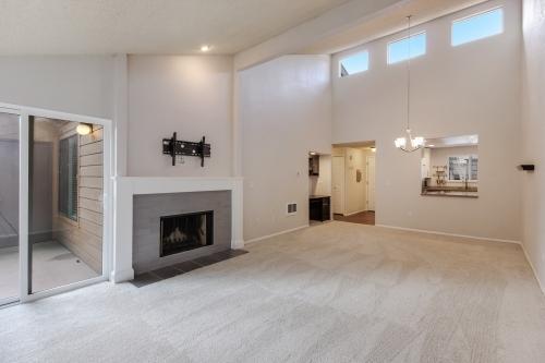 Building Photo - 2 bedroom in Seattle WA 98133