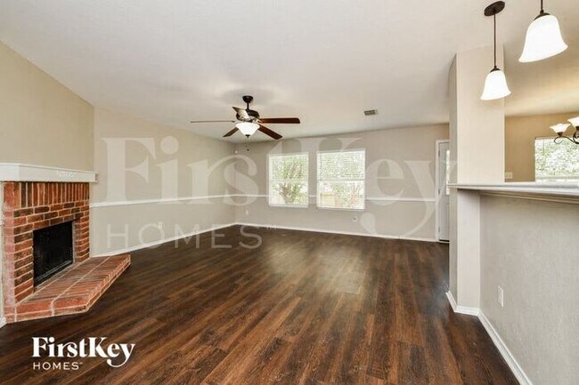 Foto del edificio - 1836 Kittredge Way