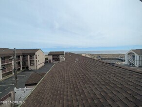 Building Photo - 1008 Ocean Ave