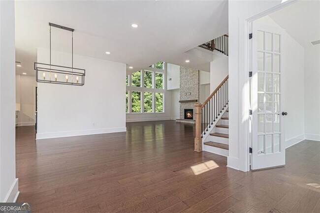 Building Photo - 7043 Foundry Dr