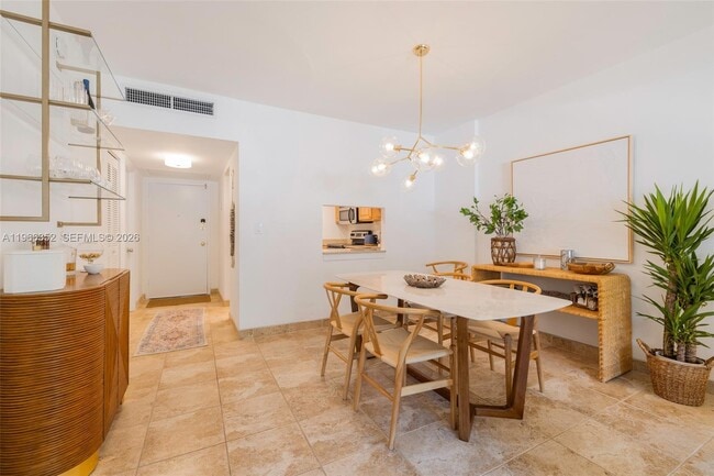 Foto del edificio - 100 Edgewater Dr