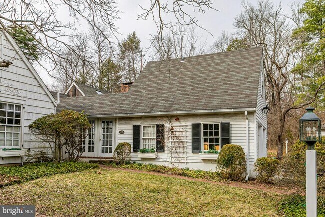 Foto del edificio - 607 Rosedale Rd