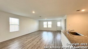 Building Photo - 466 Fairy Duster Dr